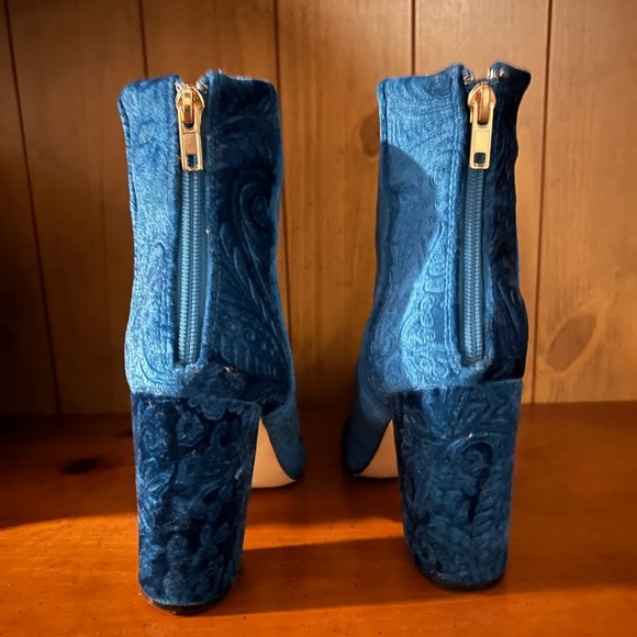 Gigi style boots from Shoe Dazzle 7.5 - Picture 4 of 5